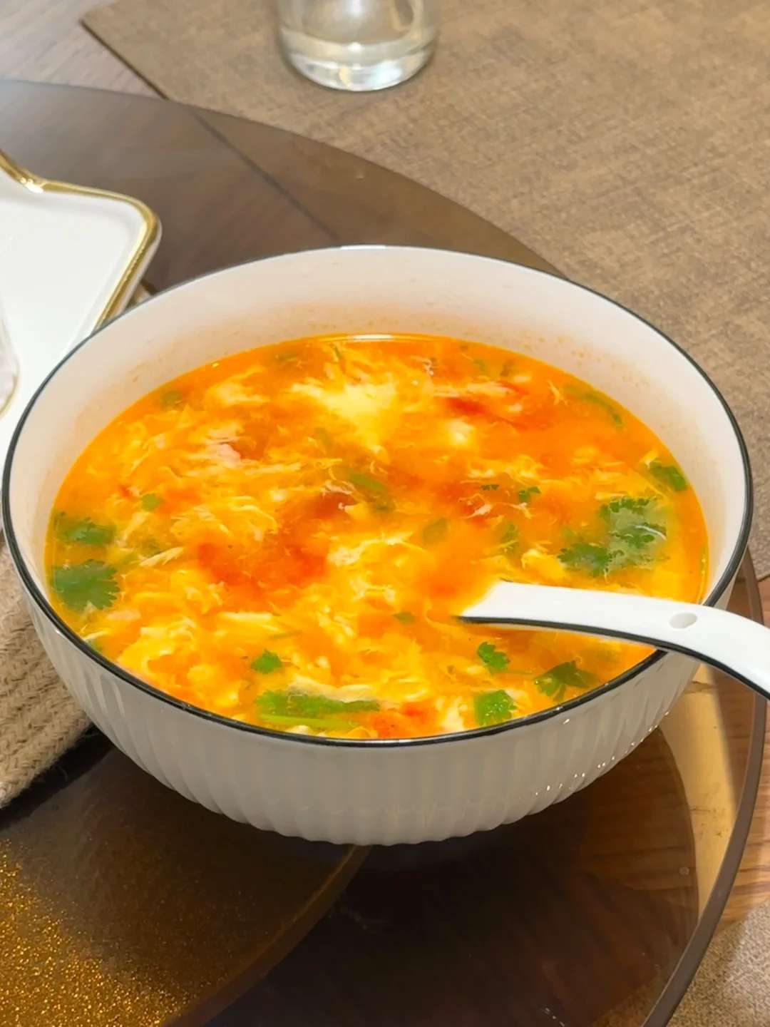 原创            6月21夏至，“养心”有讲究，“夏至3红”端上桌，清火安神度苦夏