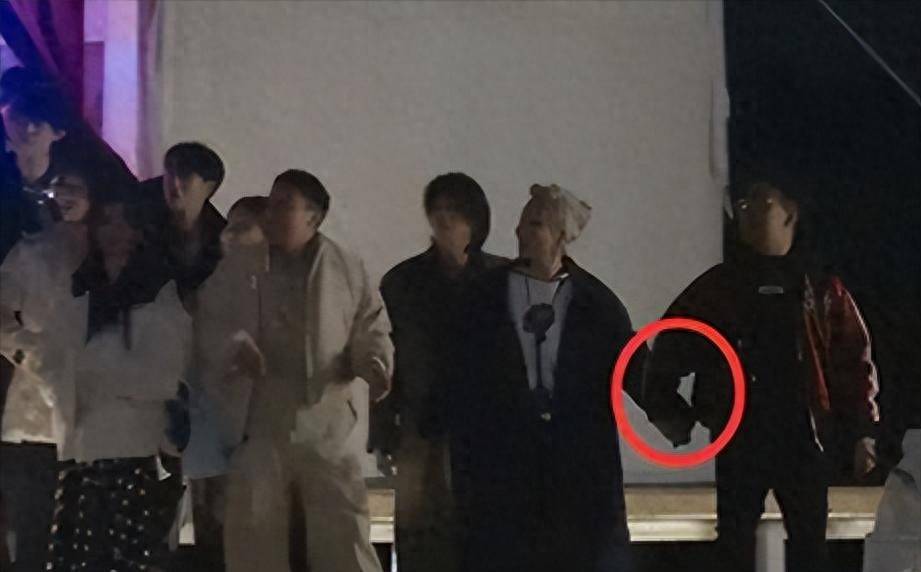 原创            汪峰牵手宁静后，森林北的评论区沦陷了，网友：才一年就换人了？