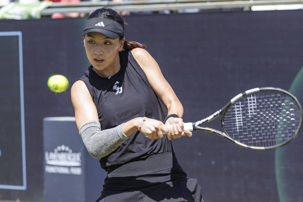 王欣瑜1比2不敌前温网冠军，无缘生涯巡回赛单打首冠