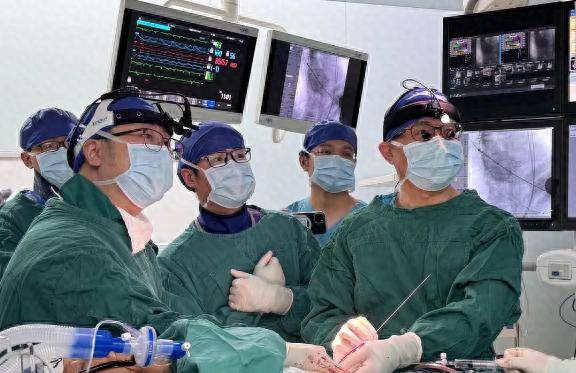 “心尖”上的极限挑战！一站式攻克二尖瓣与主动脉瓣难题