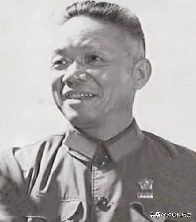 原创            韩先楚做营长时，他是军长，三十年后，他却成了韩的副司令员