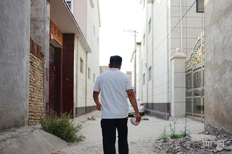 一顿饭 一支视频 年轻村官用“蹭饭”蹭出乡村新图景