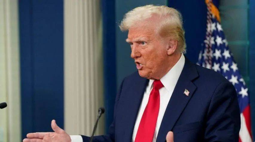 中方再抛271亿美债，普京发现不对劲，中国对美贸易顺差不小