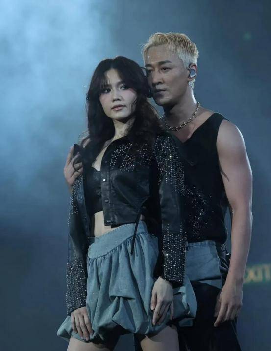 周秀娜回应被与徐子珊做对比，直言自叹不如，但这次难度更高