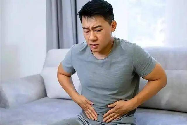 医生再三提醒：确诊脂肪肝，这3类食物立刻停掉，拖久了更难恢复