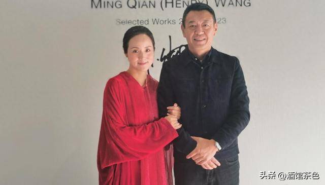 原创            她是著名歌唱家，丈夫曾是央视主持，47岁儿女双全担任企业高管