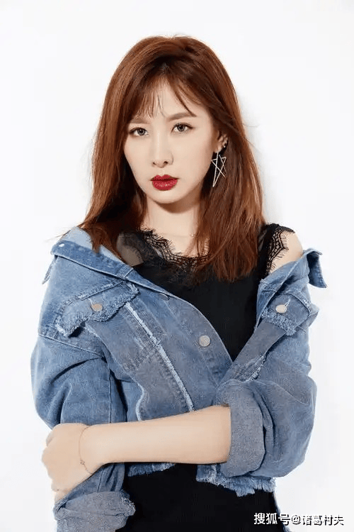 这谁顶得住！安心亚写真赏