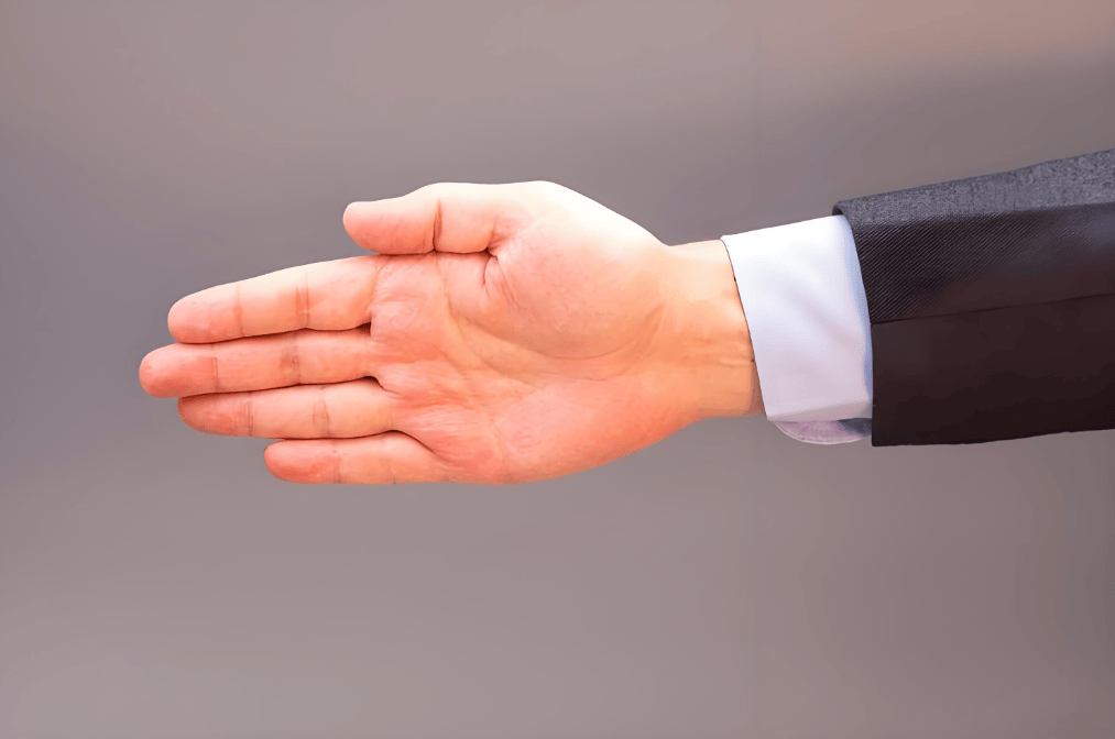 特发性震颤：情绪波动大？原来你的手抖竟与心态紧密相关！