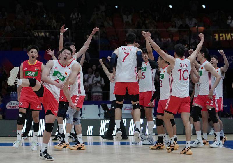 中国男排3-0塞尔维亚 15年来首胜对手+世界排名上升4位