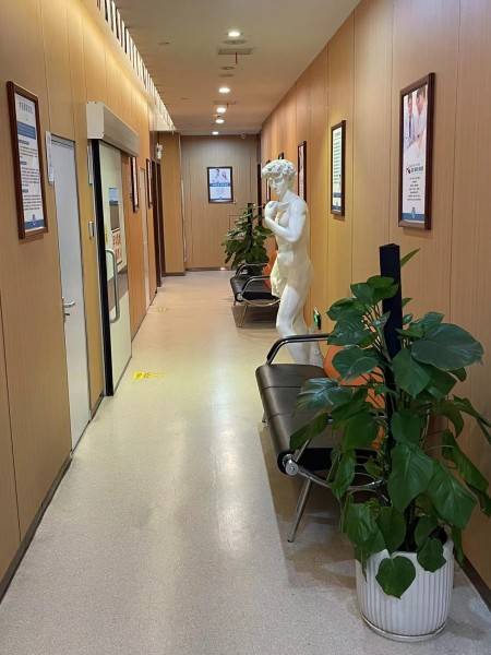 义乌金杭门诊部收费合理大揭秘：平价医疗，惠及广大男性