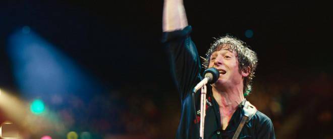 《无处释放我》首曝预告 杰瑞米·艾伦·怀特主演