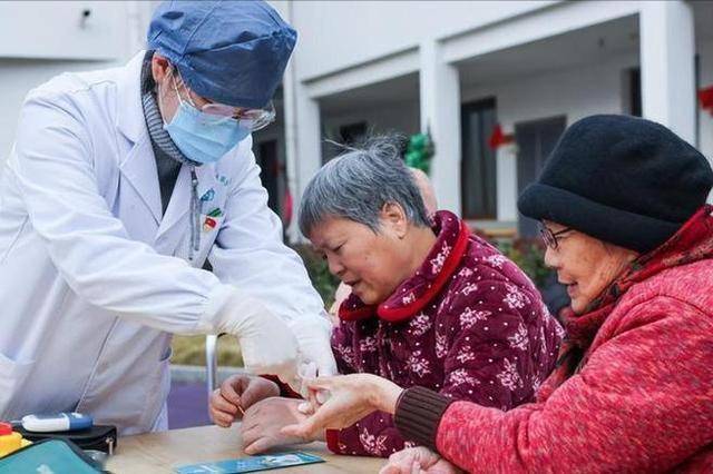 天气渐热，糖尿病患者注意：早上宁可吃咸菜，也别轻易吃3种食物