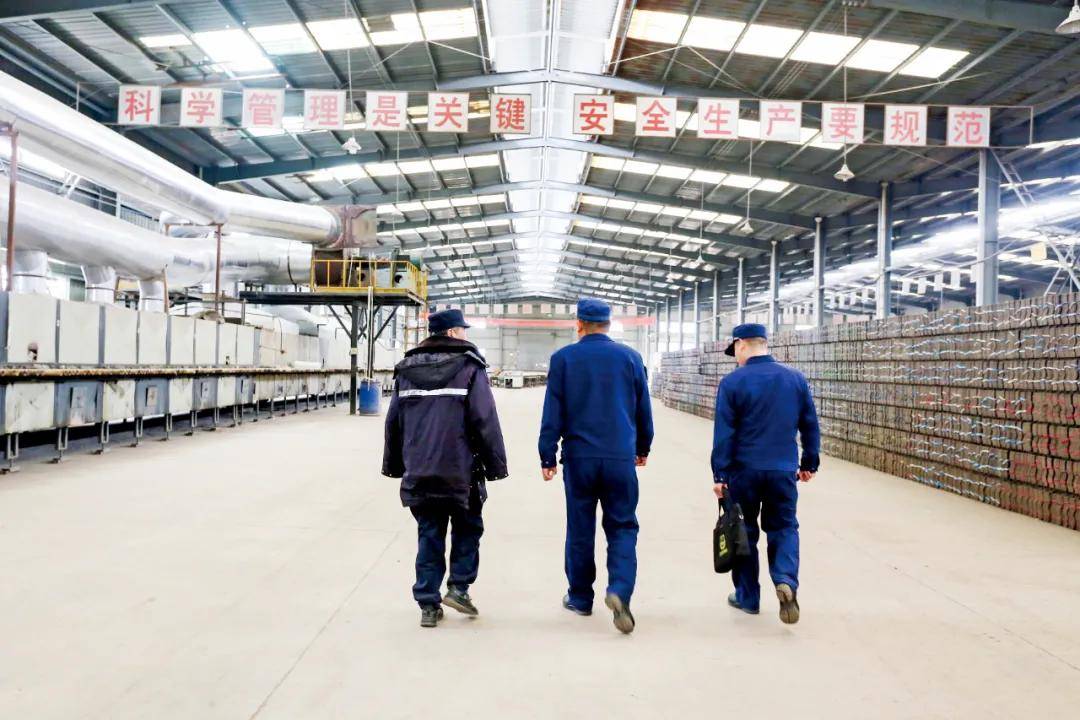 “没有钱就想办法罚款”，国家出手了