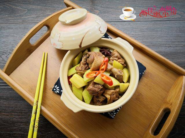 夏天吃牛羊肉不如吃它，清热去火，随手一炖滋补又解馋，太香了