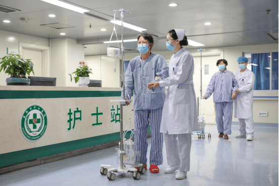 【专题】让人文点亮医学 打造有温度的医院