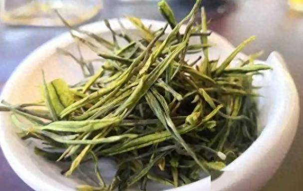分析100名长期饮用绿茶者，发现：爱喝绿茶的人，有5大健康益处