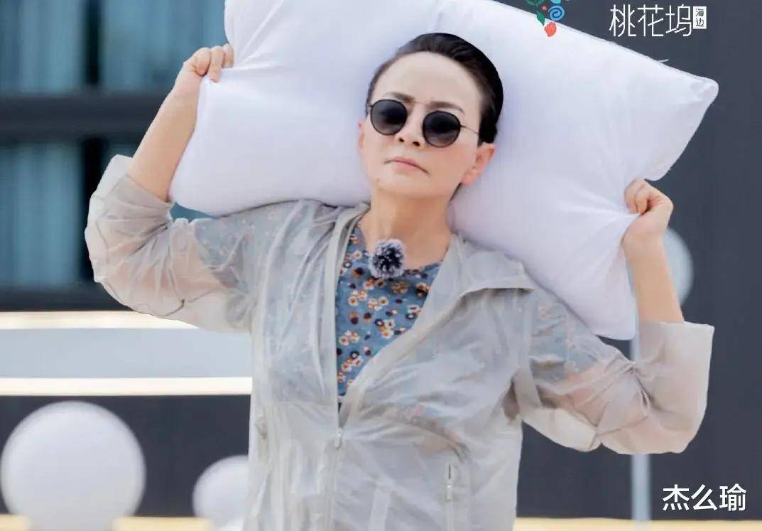 原创            宋丹丹在《桃花坞》的地位有多高，宁静，你让观众看到了