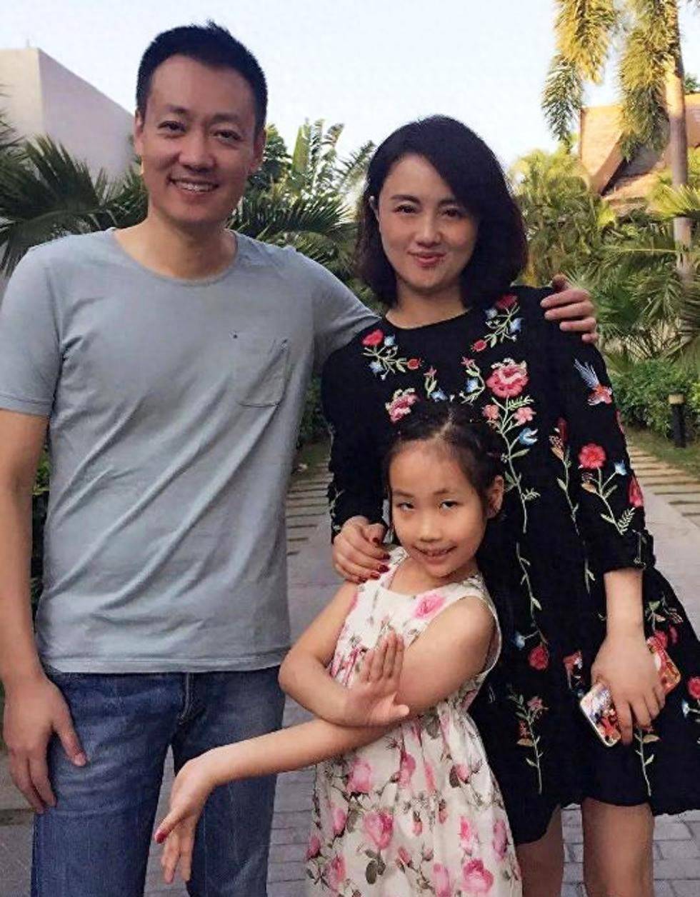 原创            朱媛媛遗作《造城者》揭开神秘面纱，片中她的一个镜头，让人泪目