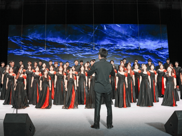 泰州学院举办艺术思政课 奏响红色育人强音