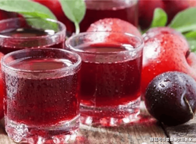 原创            夏季5种水果最适合泡酒，不仅香醇可口还有很多妙用，早懂早受益！