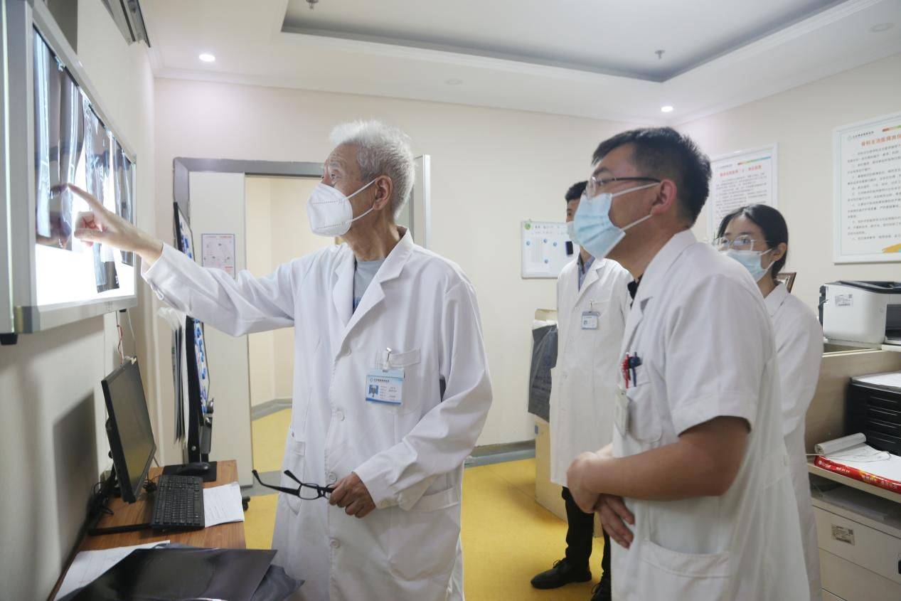 从坐到站都在伤腰？如何才能科学护腰