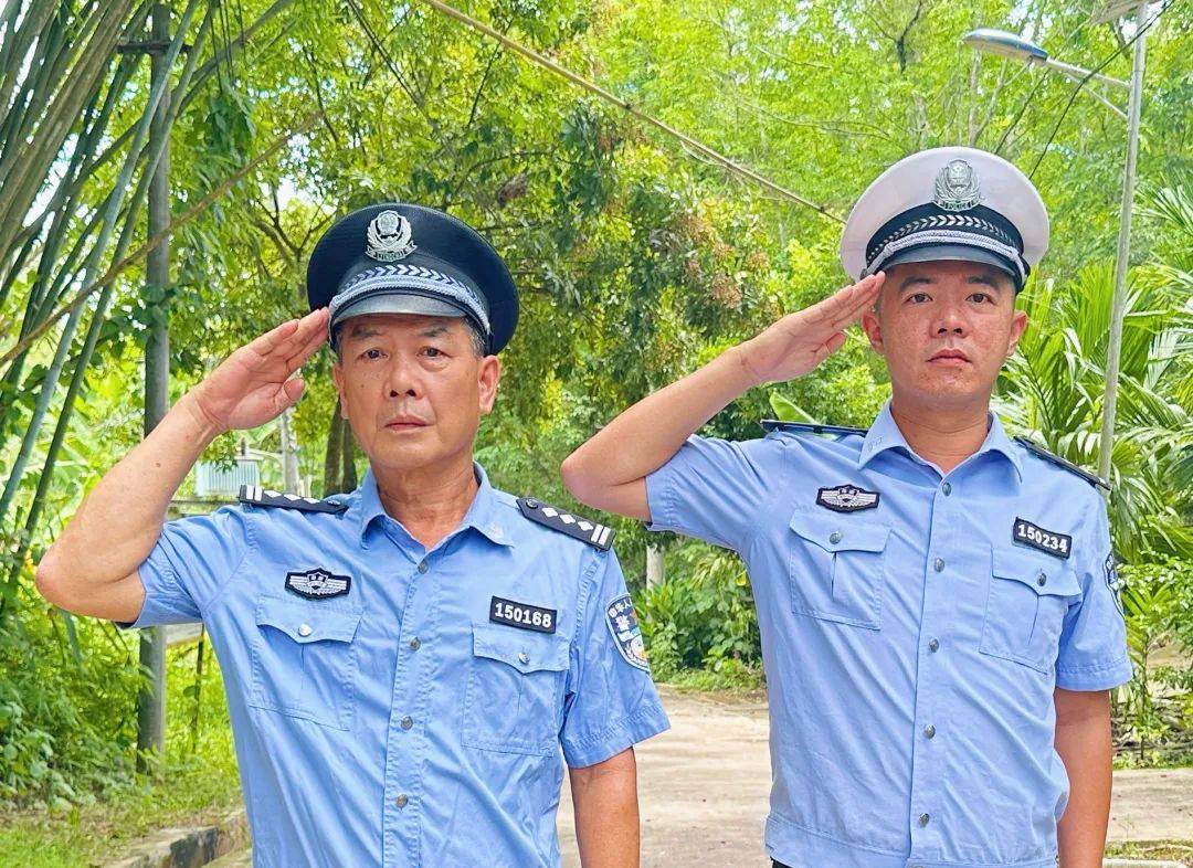 白沙一警察父亲退休时，给了儿子这本“秘籍”……