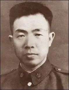 原创            中央军杂牌军奉命一起突围，半夜传来枪声，原来是杂牌军起义了