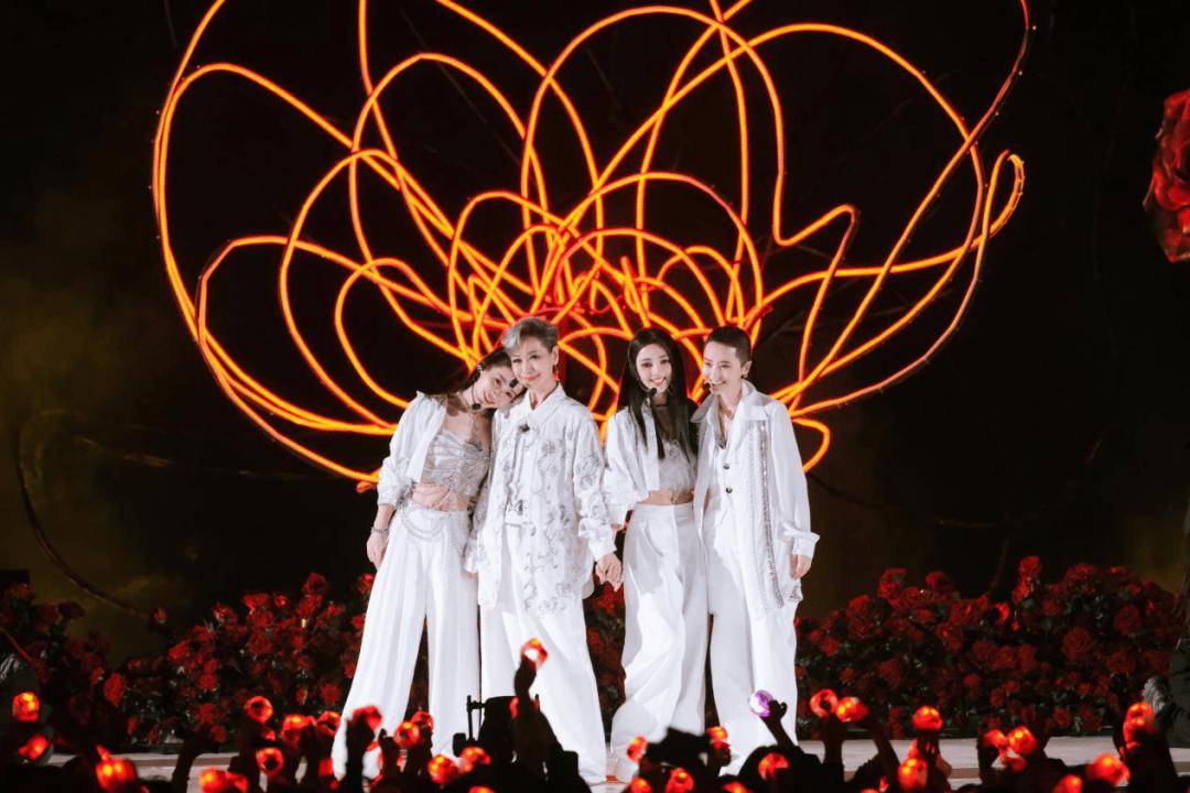 原创            什么样的综艺，能称之为爆款？