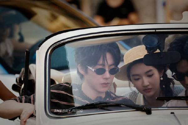 龚俊刘宇宁互怼斗舞！这波“菜鸡互啄”可爱到犯规！