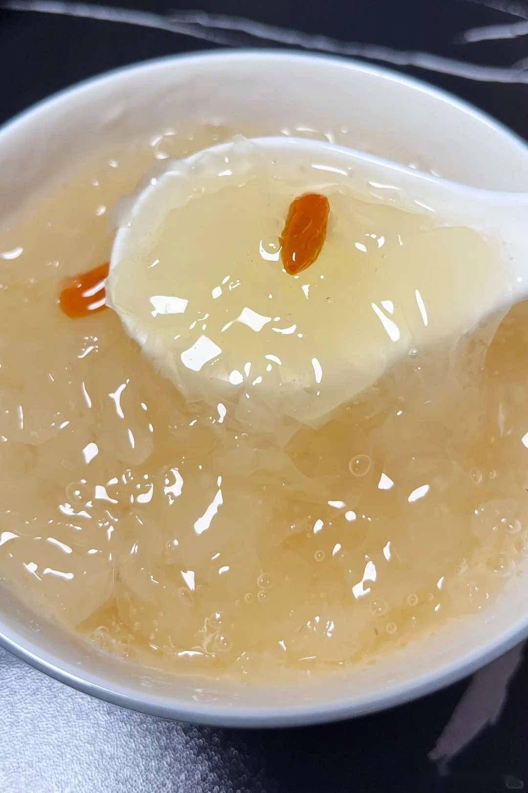 原创            我妈熬的银耳汤，润肺养颜，喝一次就忘不了！