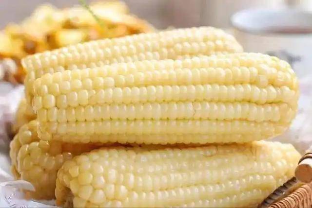 玉米是血脂“杀手”？医生苦劝：不想血脂飙升，可多吃这3种食物