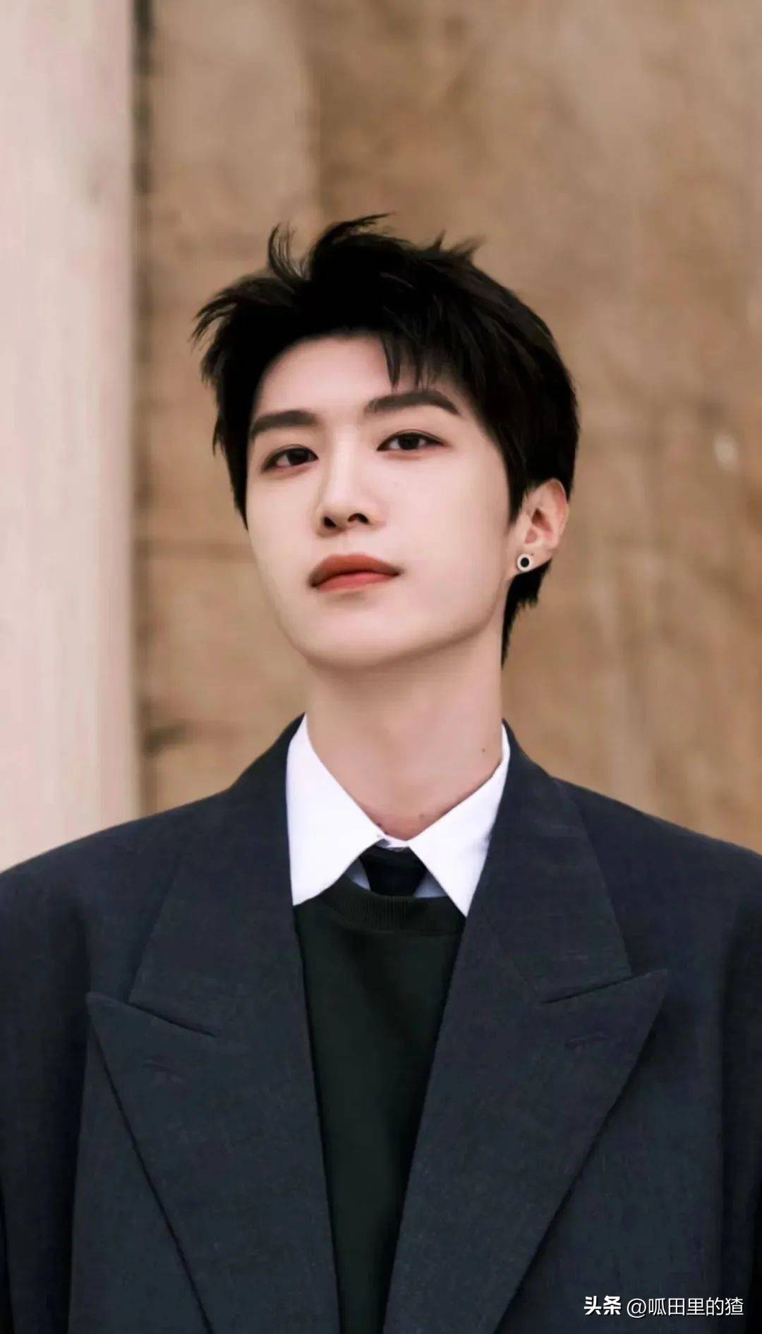 原创            从偶像歌手跨界成为综艺宠儿，范丞丞的成长观众有目共睹