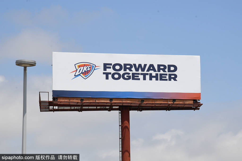 13年等待终结！雷霆夺冠杜兰特发声祝贺，吉尔杰斯-亚历山大创造历史