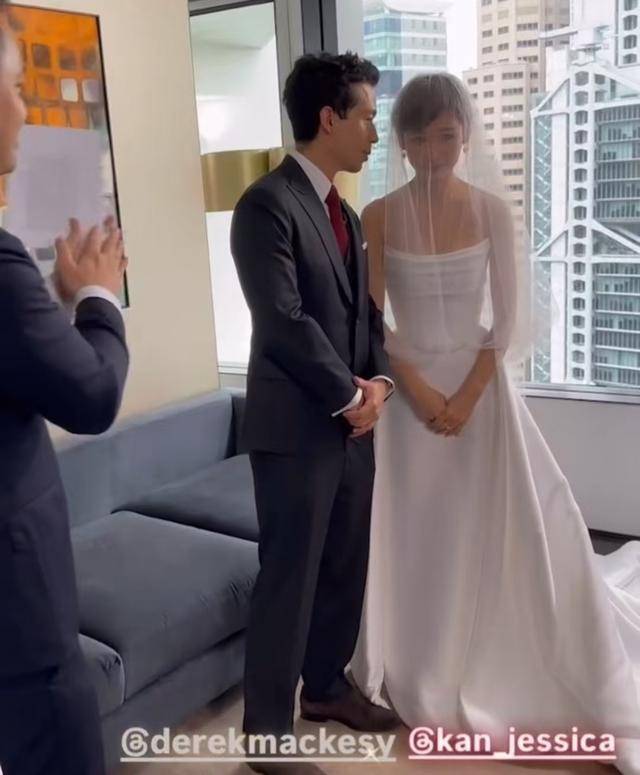 低调！前TVB女星出嫁仅戴一对镯子，父母是珠宝商人家庭背景优越