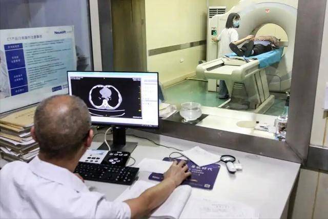 医生分析550名肺结节患者，吃惊发现：肺结节患者，有3大危险行为