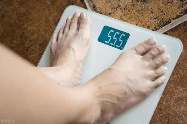 逼自己瘦下来的方法：早起2个行为，晚上3个不做