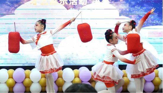 携艺术梦共赴未来 合川区杨柳街小学开展春期才艺展示活动