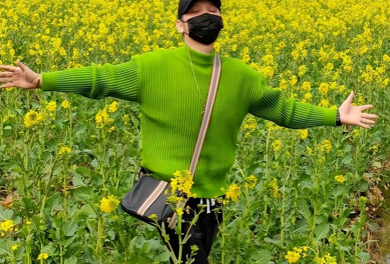 原创            男子嚼槟榔致口腔癌，透露20年花费七八十万，呼吁大家引以为戒