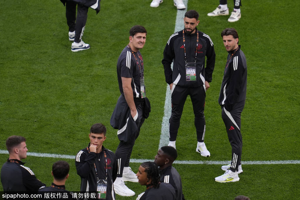 曼联重磅引援：马特乌斯·库尼亚加盟，梅森·芒特暖心欢迎