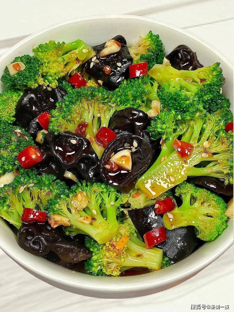 建议中老年人：这8道菜常吃，益气补阳，手脚有劲，精神气十足