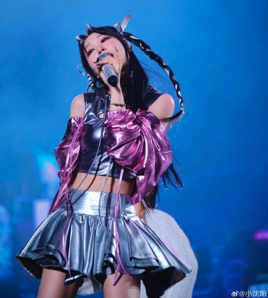 小沈阳女儿将在韩国出道，首张专辑含4首曲目，精通英语、韩语