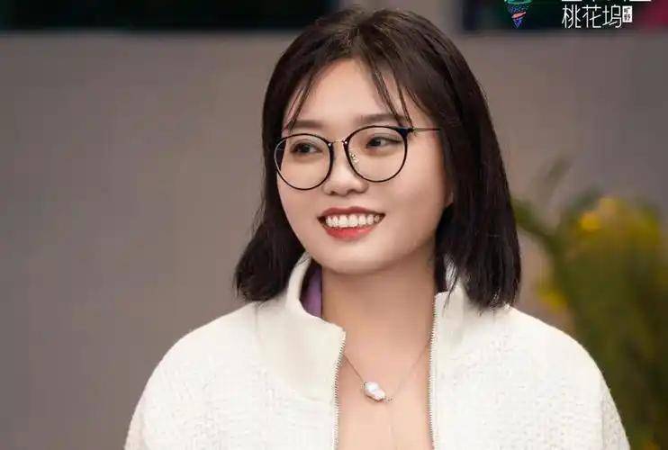 原创            从网红到搞笑综艺，跨足影视剧领域，娱乐圈真是个大舞台！