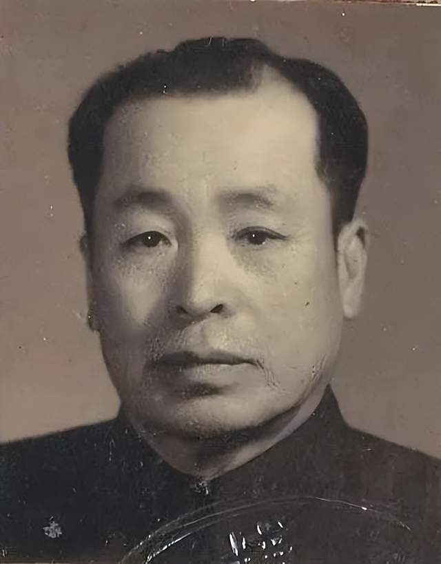 古玩收藏圈：公认的十大真专家