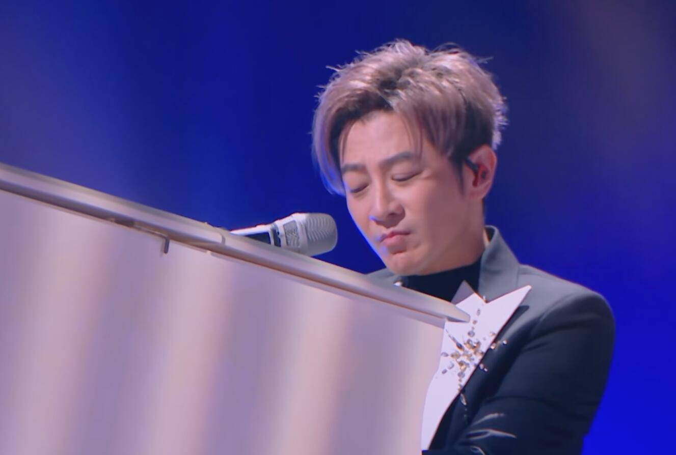 原创            张靓颖救不了孟佳！唱得烂还引以为傲，华语乐坛有这种人算是完了