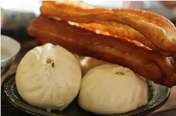 调查发现：不吃包子和油条，胆固醇一下就降了？真的吗？真相来了