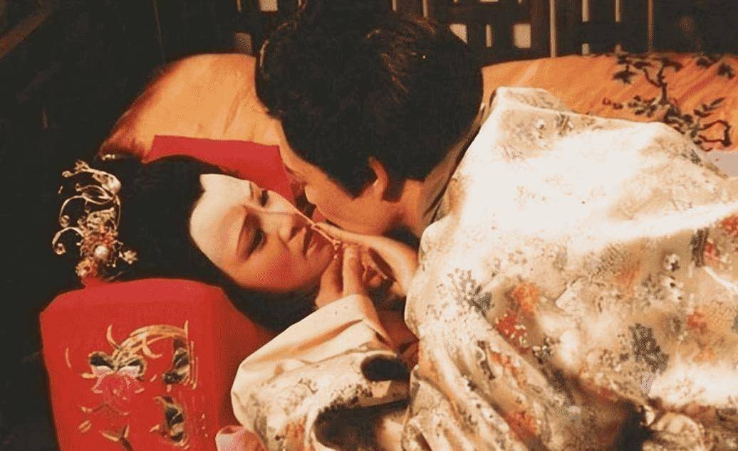 原创            红楼梦中宁国府，究竟有多脏？贾珍干的3件丑事，一般人干不出来