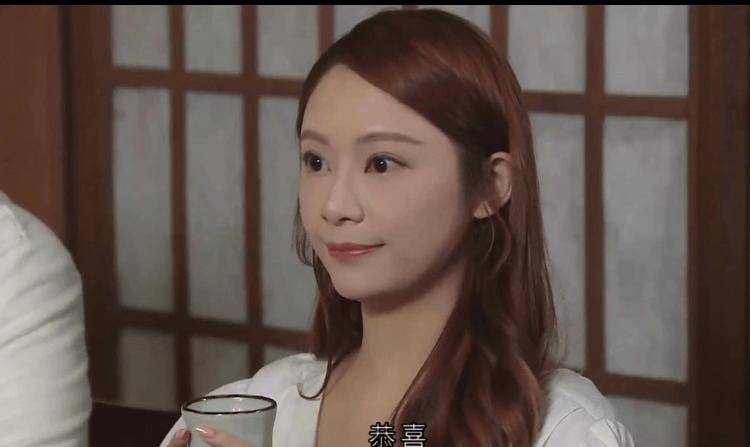 TVB小花人气大升商演登台邀约不断！豪言找男友不要富二代！网友质疑假装单身！