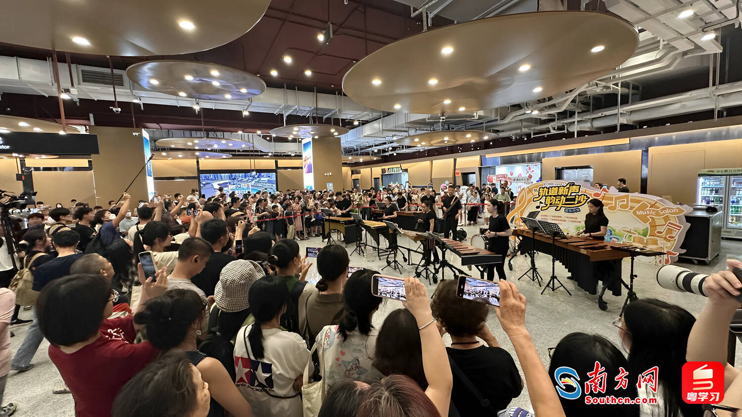 通勤路上邂逅高雅艺术！广州地铁十二号线二沙岛站开通运营