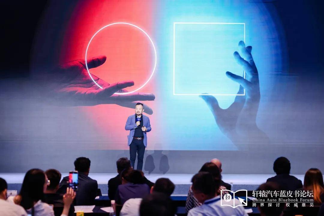 小鹏王谭：左手科技、右手艺术