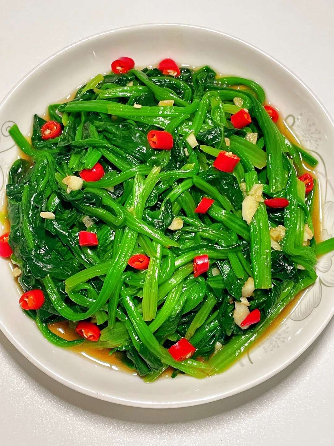 原创            男人养肝强壮，女人养肝漂亮，夏天这6种蔬菜要多吃，养肝又排毒